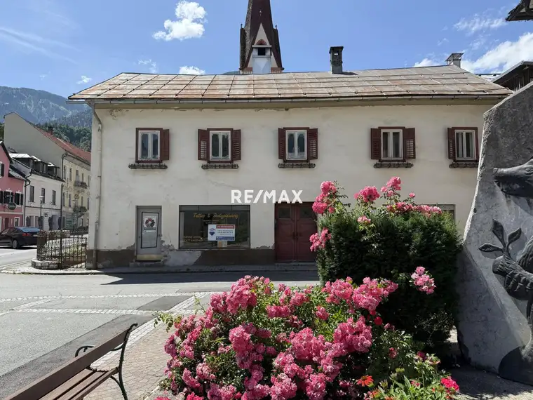 Wohnhaus in Zentrallage - mehrere Nutzungsmöglichkeiten