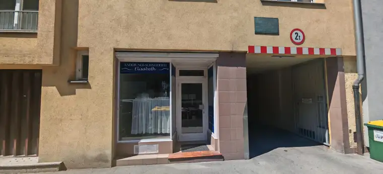 Raum für Ihre Geschäftsidee: Ebenerdiges Geschäftslokal in Pradl (#10457)