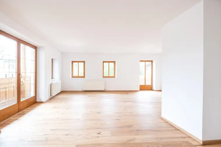 Neues Zuhause, Moderne 4-Zimmer-Wohnung in Radfeld Wohnbauförderung möglich