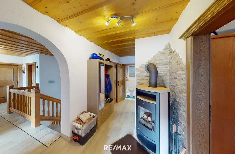 Heimeliges Einfamilienhaus – Wohnen mit Charme und Ausblick!