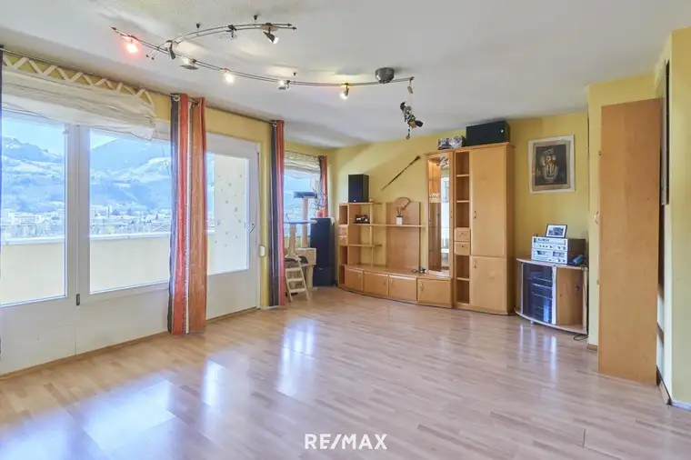 Manuel Schwenniger, RE/MAX Recon 2
