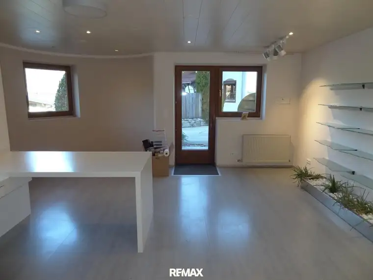 Büro- und Praxisfläche mit ca. 82m² in Ruhelage von Rietz zu mieten