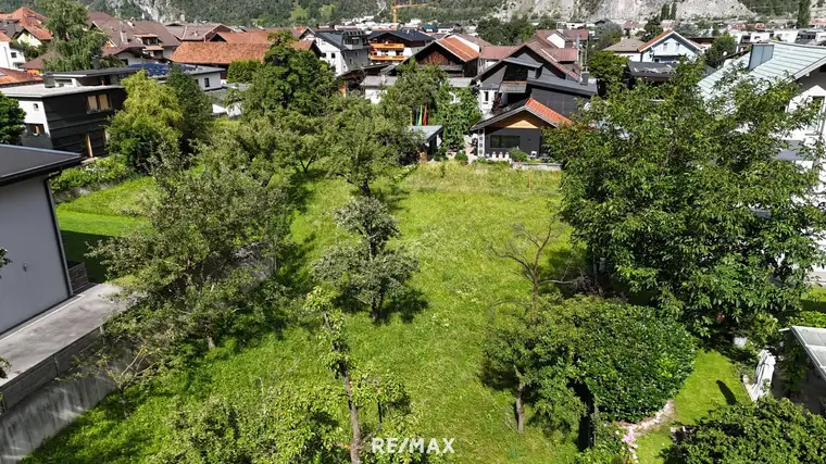 Baugrundstück mit ca. 369 m² – Ihr perfekter Platz zum Leben!