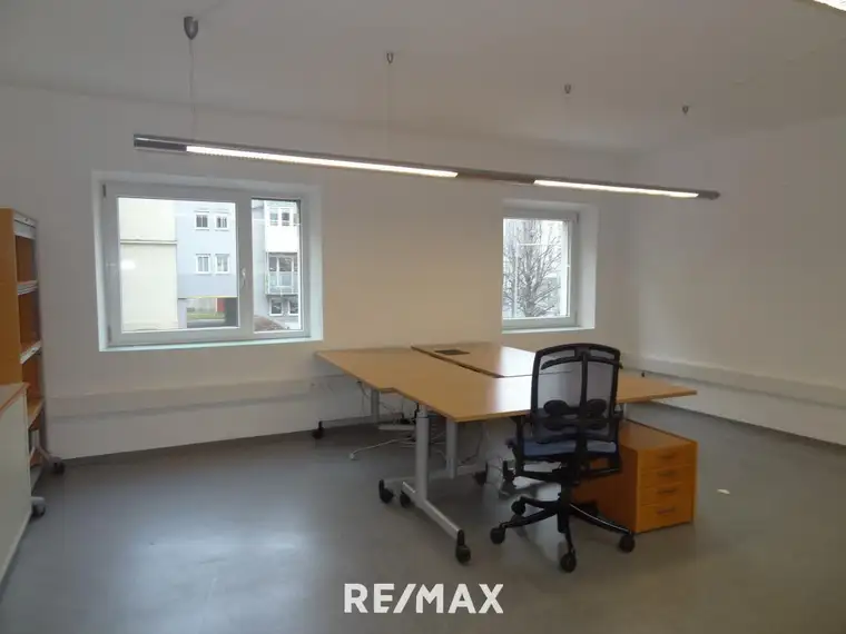 Aufgepasst: Preiswerte Bürofläche mit ca. 130m² in innerstädtischer Lage von Innsbruck zu mieten