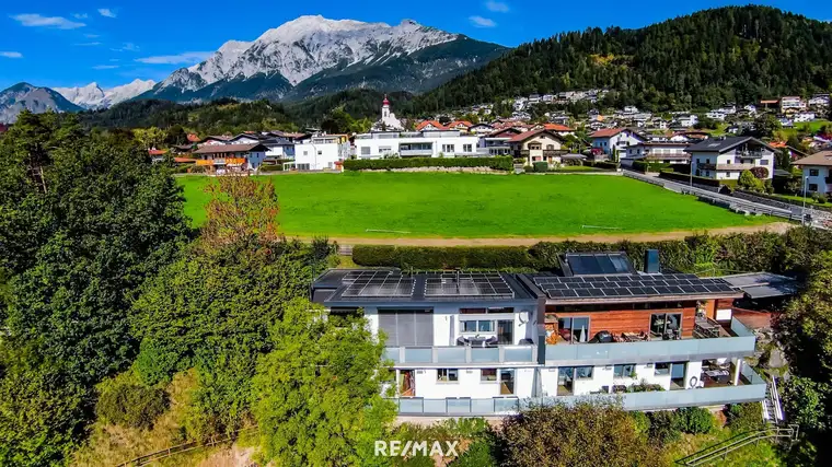 Vanessa Rüter, RE/MAX Recon 3