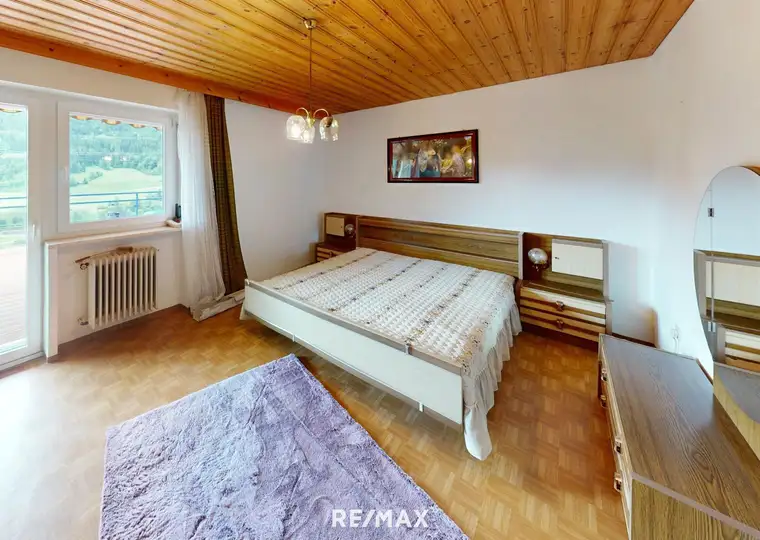 Charmante 4-Zimmerwohnung – Wohnen mit Herz und Geschichte!