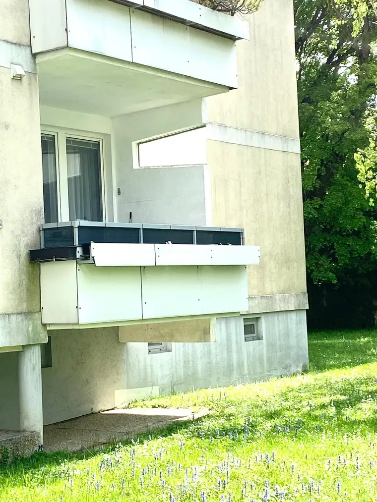 WILLERGASSE RUHEGRÜNLAGE gemütliche Garconniere 55 m2 mit Balkon