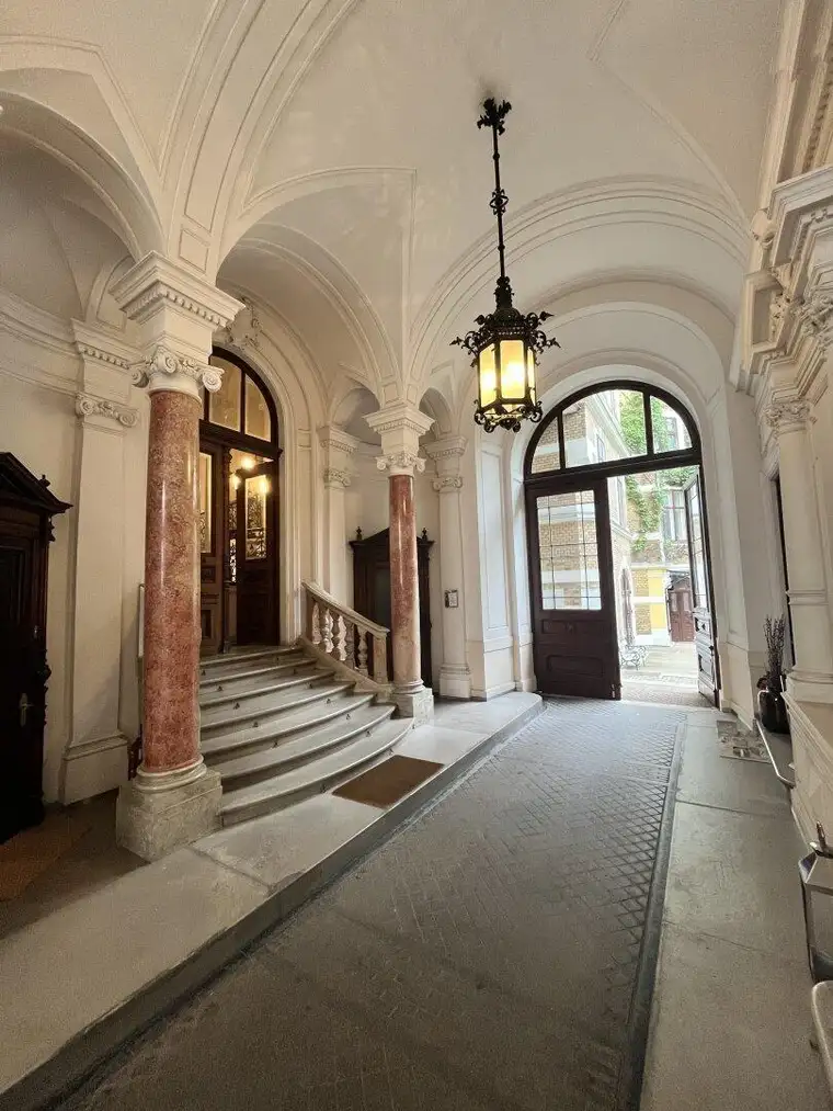 Büro im beliebten Botschaftsviertel!
