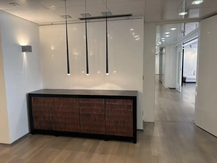 Moderne, helle Luxus-Wohnung in bester Lage!
