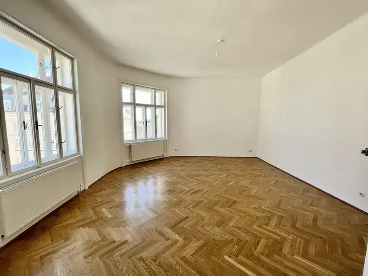 Helle, repräsentative Altbauwohnung in Jugendstilhaus!