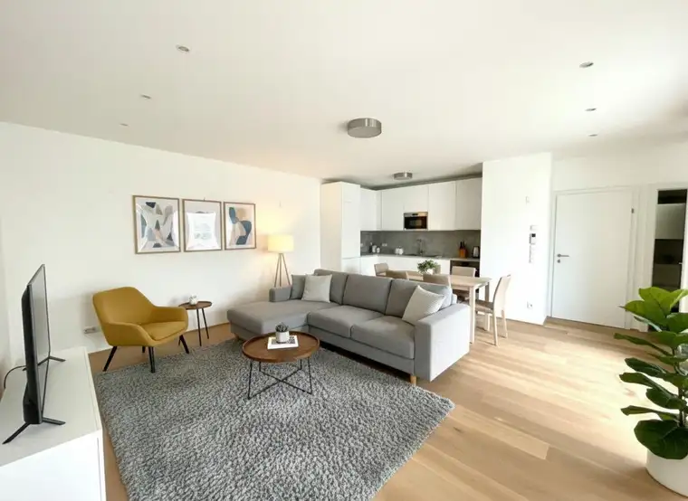 Wunderschöne Dachgeschosswohnung mit kleiner Terrasse in 1060 Wien!