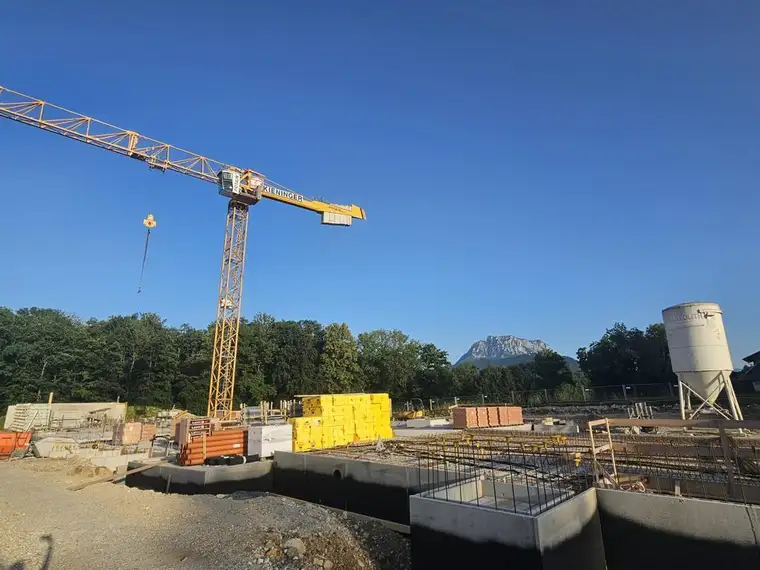 Provisionsfrei! Neubauprojekt Holzhäuseln: leistbare 75m² ETW mit Garten in Waldrandlage mit Traunsteinblick