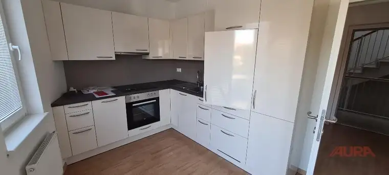 Schöne 2 Zimmer Wohnung mit PKW-Stellplatz in zentraler Lage in Baden