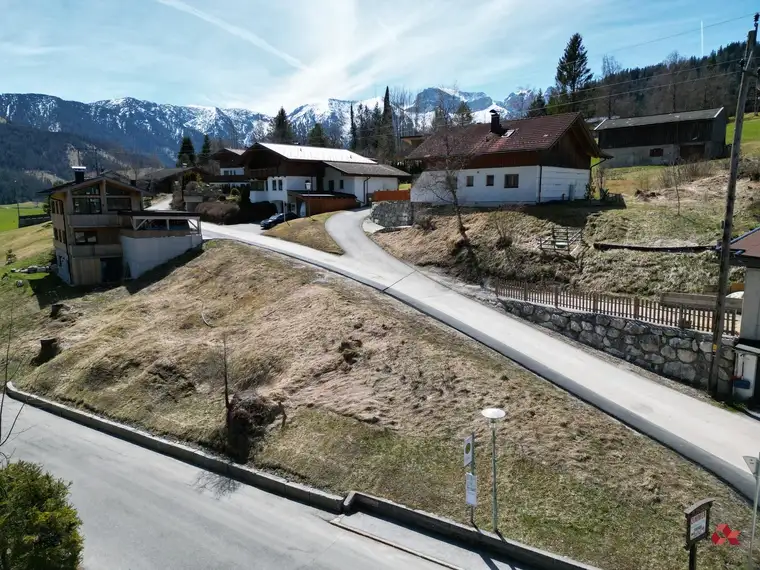 Sonnig &amp; ruhig gelegenes Baugrundstück in Steinberg am Rofan zu kaufen
