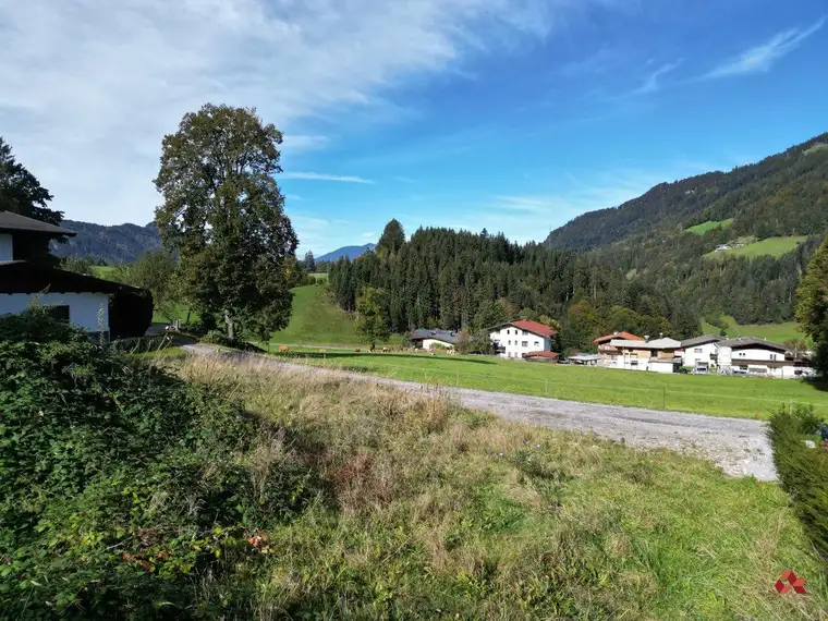 Großzügiges Baugrundstück mit traumhaftem Weitblick in Itter zu kaufen