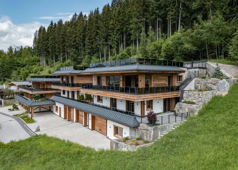 Neubau Chalet mit Pool auf der traumhaften Dachterrasse