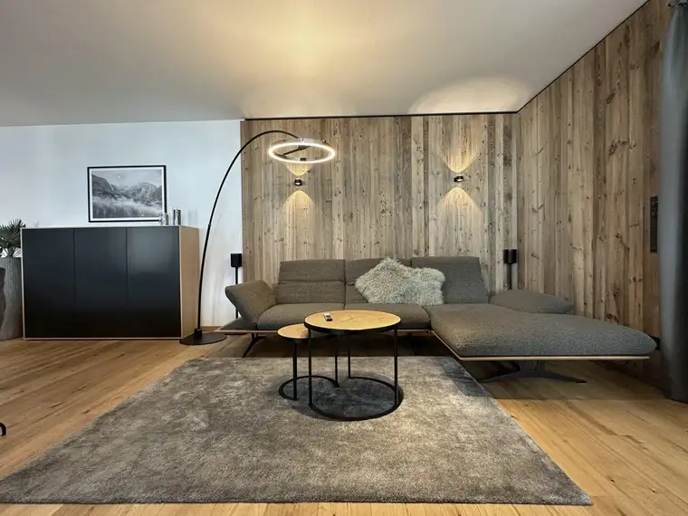 Schicke Wohnung im Chalet-Stil in Zentrumsnähe
