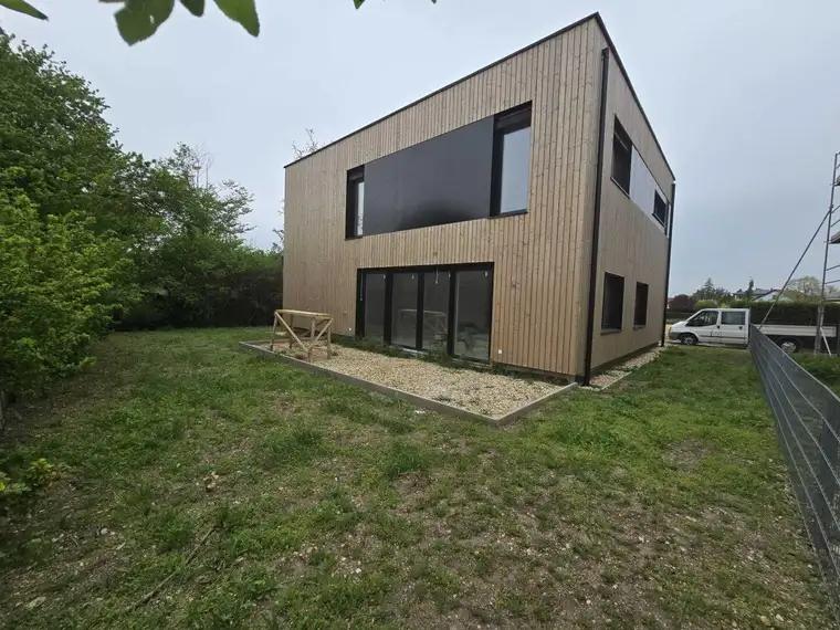Modern ausgestattet Einfamilienhaus + Schlüsselfertig + Neubau + NÄHE WIEN + Raumhöhe 3,00m + 4 Zimmer + Wohnessküche ca. 60m² + WFL 155m² + Carport ca. 44m²