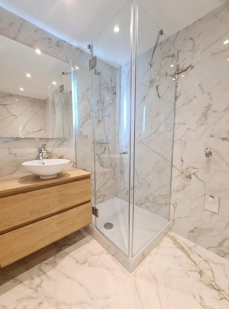 + ERSTBEZUG NUR 258 EURO BK INKL HEIZUNG und WARMWASSER TOP SANIERT