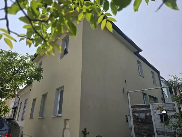+ NOTVERKAUF + OPEN HOUSE SONNTAG, 15.06. AB 15:30 UHR BIS 18:00 UHR ++ MEHRFAMILIEN HAUS mit 3 SEPARATEN WOHNEINHEITEN + 11 ZIMMER + BAHNHOFSNÄHE