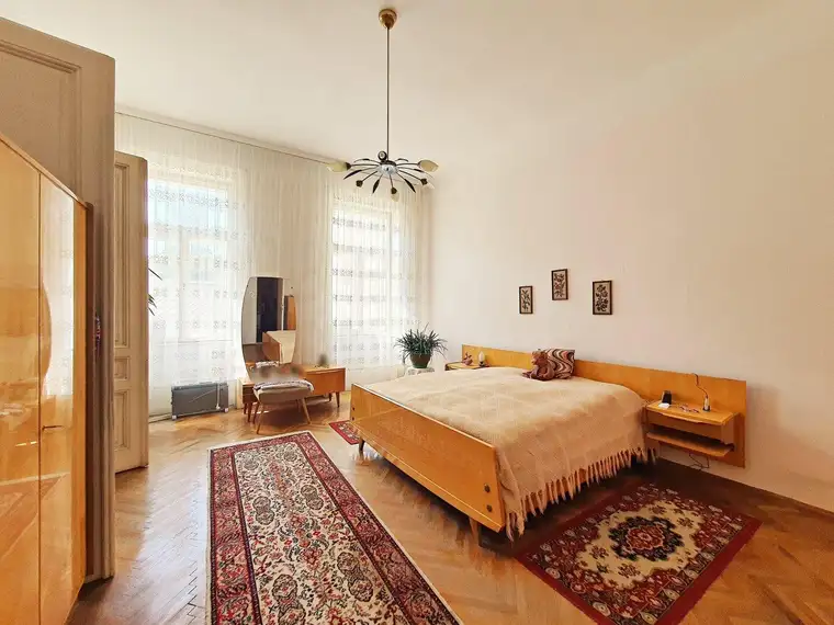 ++NEU++ TOP-Anlage! Stilaltbau-Rarität mit Entwicklungspotenzial beim Ebner-Eschenbach-Park! Vermietet an 80-jährige Mieterin – Kein Eintrittsrecht!