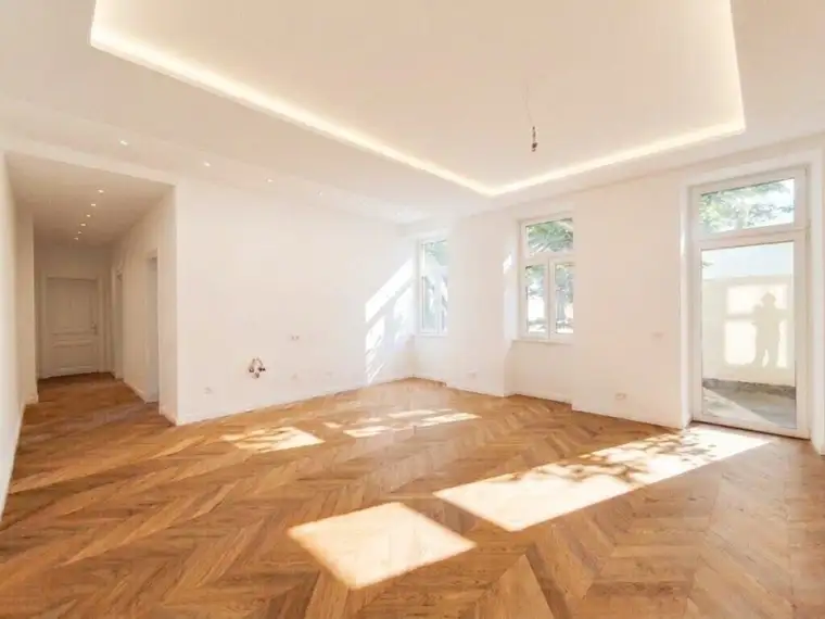 ++NEW++ Exklusive Stilaltbau 4-Zimmerwohnung ERSTBEZUG mit 2 Balkonen nahe 1. Bezirk! ++ TOP Location mit U-Bahn-Anbindung &amp; CAT!