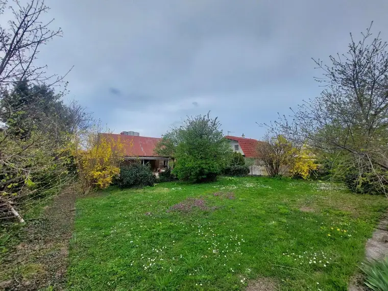 + Immobilien-Juwel mit 416 m² Eklw-Eigengrund am Laaer Berg: Ganzjahres-Nutzung ++