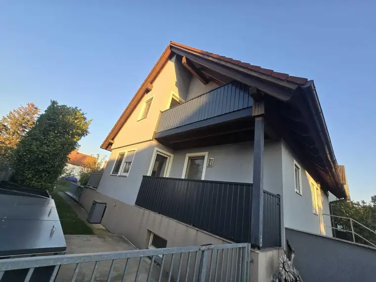 ++ Familienidylle mit 5 Zimmern, Riesen-Terrasse mit 63,5 m² + großer Garten + BJ1997 +Vollunterkellert:78,30m²+ 2 KFZ-Stellplätze ++