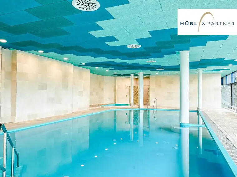 Wunderschöne 3 Zimmer Wohnung mit Loggia und Weitblick | Hallenbad, Sauna, Fitnessraum im Haus inkl.
