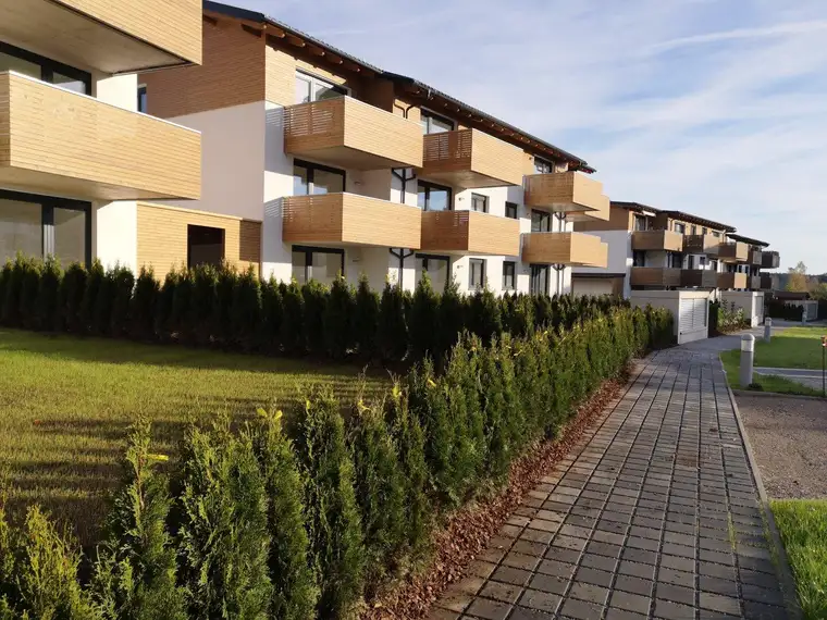 3 Zimmer Wohnung mit Balkon in Palting