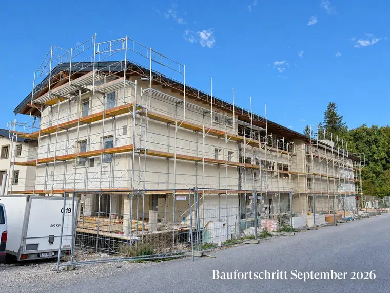 Traumhafte 4-Zimmer-Wohnung mit Balkon und Tiefgaragenplätzen in zentraler Lage von Elixhausen!