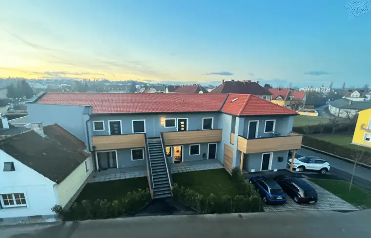 Saniertes Zinshaus mit 5 Wohneinheiten (336m²) in zentraler Lage in Fürstenfeld! Provisionsfrei!