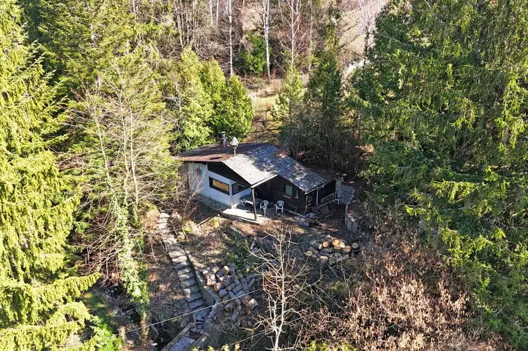 Ruhig gelegenes Grundstück in Gehweite zum Gablitzer Zentrum