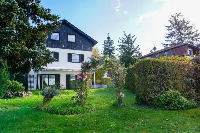 Familienfreundliches Wohnen in traumhafter Aussichtslage am Satzberg