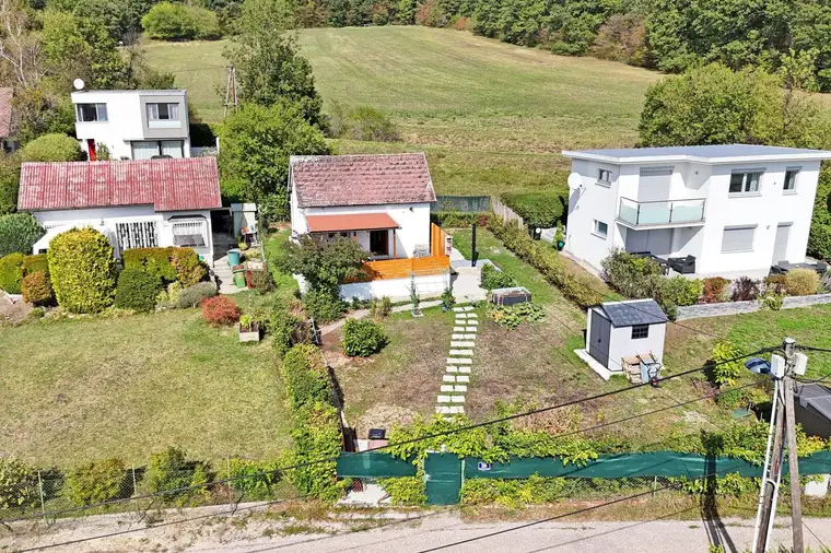 Einzigartige Ruhelage am Kolbeterberg - direkter Ausgang vom Garten in die Natur