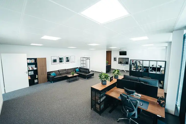 Ihr neues Büro: Viel Platz, modern &amp; vielseitig nutzbar
