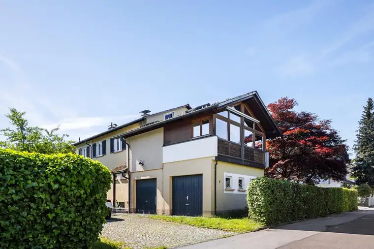 Dornbirn: Doppelhaushälfte in Top Lage