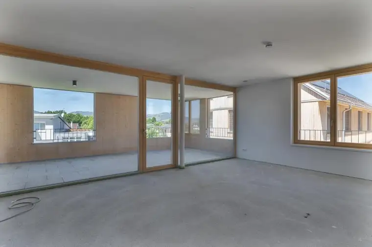 Helle 4-Zimmer-Wohnung für gehobene Ansprüche
