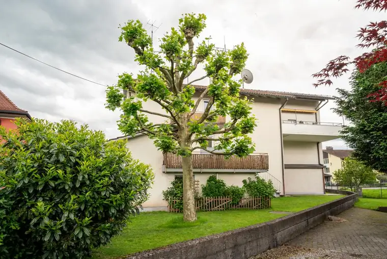 Zwei Familien, ein Zuhause – großzügiges Zweifamilienhaus mit viel Raum und Potenzial