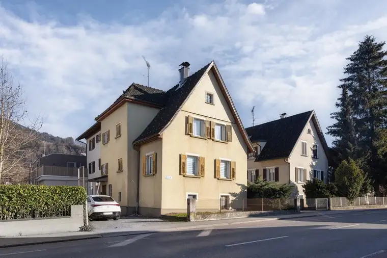 Zinshaus mit 2 Wohnungen