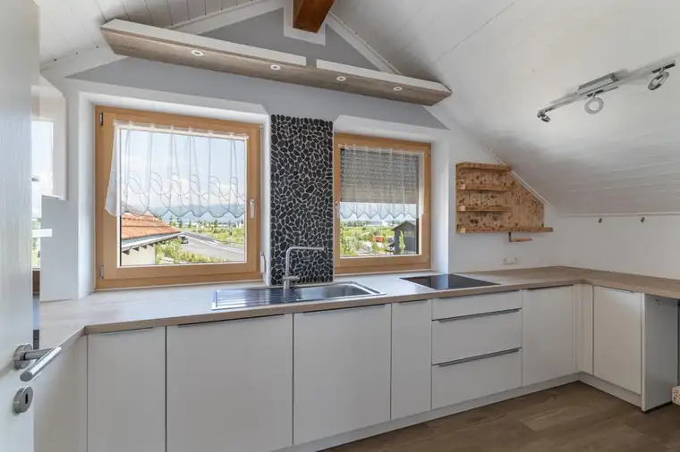 Heimelige 4,5-Zimmer Dachgeschosswohnung