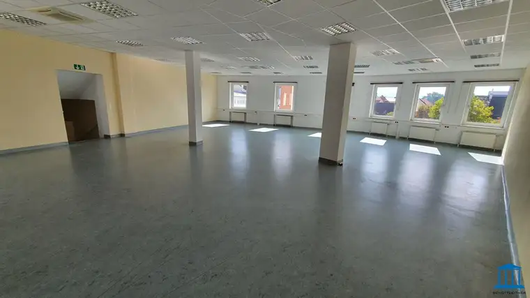 Klimatisierte Büroflächen nähe Auge Gottes