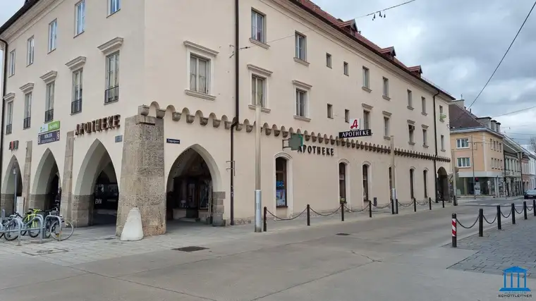 Im HERZEN von Wiener Neustadt / Geschäftslokal in Kreuzungs-Frequenzlage