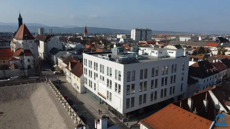 TEIL-Anmietung möglich / Repräsentatives Bürohaus mit Lift in zentraler Bestlage nähe Bahnhof