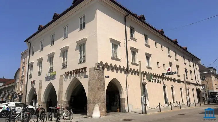 Im HERZEN von Wiener Neustadt / Geschäftslokal in Kreuzungs-Frequenzlage