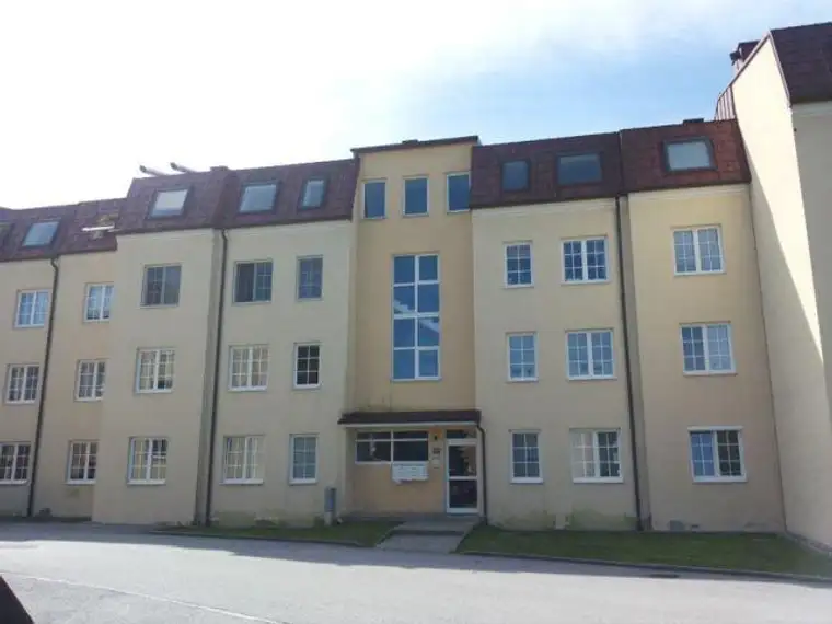 Rohrbach an der Gölsen | 2 Zimmer Mietwohnung | Loggia | ca. 53 m²