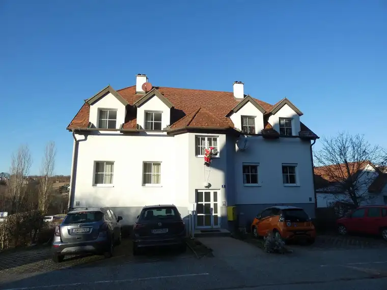 Haag Top 2/4. Geförderte 81 m² Wohnung | Terrasse.