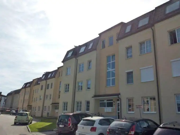 Rohrbach an der Gölsen | 2 Zimmer Mietwohnung | Loggia | ca. 53 m²