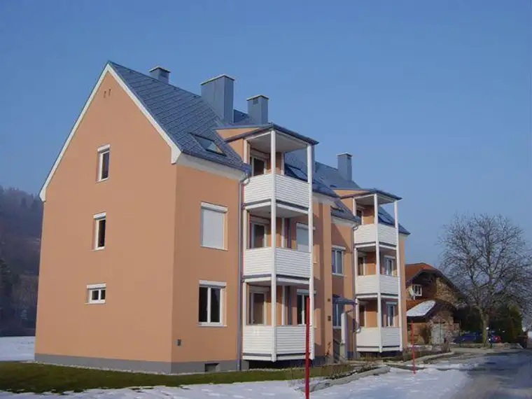 Rainfeld. Geförderte 3 Zimmer Wohnung | Balkon | Miete mit Kaufoption.