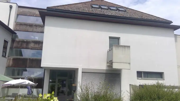 2 Zimmer Dachgeschoßwohnung in Miete | Top 14.